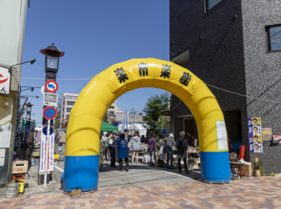 せたがや駅前 楽市楽座